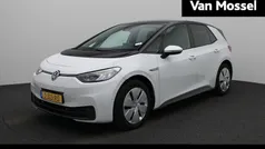 Wit Gebruikt 2023 VW ID.3 Pro Hatchback | € 25.900 (Eerlijke prijs)