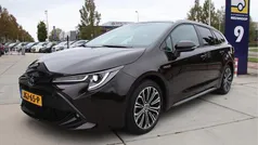 Zwart Gebruikt 2019 Toyota Corolla Style Stationwagen | € 24.949 (Eerlijke prijs)
