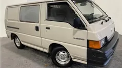 Grijs Gebruikt 1992 Mitsubishi L300 Van | € 9.980