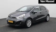 Grijs Gebruikt 2014 Kia Rio Plus Hatchback | € 7.900 (Eerlijke prijs)