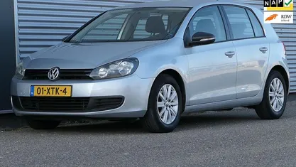 Occasion VW Golf VII Trendline 105 PK (77 kW) 2013 Grijs (metallic) Hatchback