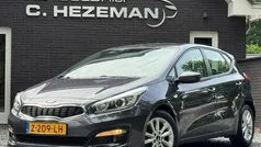 Grijs Gebruikt 2016 Kia Ceed Hatchback | € 9.945 (Eerlijke prijs)
