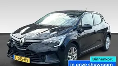 Zwart Gebruikt 2021 Renault Clio V Zen Hatchback | € 12.875 (Eerlijke prijs)