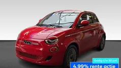 Rood Nieuw 2025 Fiat 500e Urban Hatchback | € 29.745 (Eerlijke prijs)