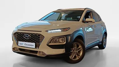 Chalk white metallic (p6w) Occasion 2021 Hyundai Kona SUV | € 19.450 (Goede deal)