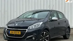 Grijs Gebruikt 2016 Peugeot 208 Allure Hatchback | € 6.949 (Eerlijke prijs)