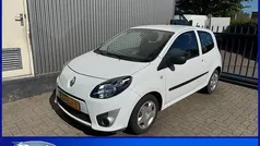 Wit Gebruikt 2011 Renault Twingo Authentique Hatchback | € 3.500 (Eerlijke prijs)
