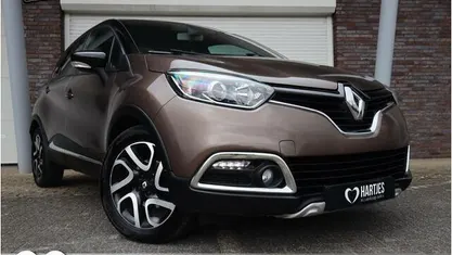 Bruin Gebruikt 2014 Renault Captur Dynamique SUV | € 11.450 (Eerlijke prijs)