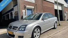 Grijs Occasion 2003 Opel Vectra GTS Elegance Hatchback | € 1.749 (Eerlijke prijs)