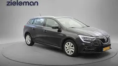 Zwart Gebruikt 2023 Renault Mégane GrandTour Equilibre Stationwagen | € 16.845 (Eerlijke prijs)