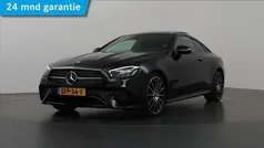 Zwart Gebruikt 2023 Mercedes E200 AMG line Coupé | € 59.850 (Goede deal)
