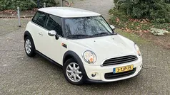 Wit Gebruikt 2014 Mini Cooper Business Hatchback | € 5.350 (Goede deal)