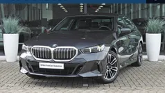 Grijs Gebruikt 2024 BMW 520 Executive Sedan | € 59.950 (Goede deal)