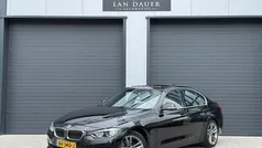 Zwart Gebruikt 2015 BMW 330 Luxury Line Sedan | € 13.950 (Duur)