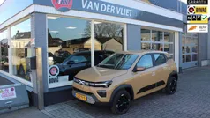 Bruin Nieuw 2025 Dacia Spring Extreme Hatchback | € 17.950 (Super prijs)