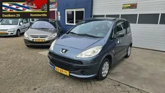 Gebruikt 2005 Peugeot 1007 Hatchback | € 1.450 (Eerlijke prijs)