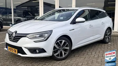 Wit Occasion 2020 Renault Mégane GrandTour Bose Edition Stationwagen | € 12.495 (Goede deal)