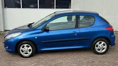 Blauw Gebruikt 2010 Peugeot 206+ Hatchback | € 2.750 (Eerlijke prijs)