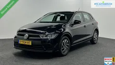 Zwart, metallic lak Gebruikt 2022 VW Polo Business Hatchback | € 18.000 (Eerlijke prijs)