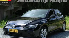 Zwart Gebruikt 2022 VW Golf VIII Life Hatchback | € 23.445 (Super prijs)