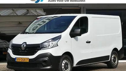 Wit Gebruikt 2016 Renault Trafic Komfort MPV | € 9.250 (Eerlijke prijs)