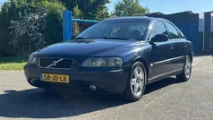 Blauw Gebruikt 2002 Volvo S60 Sedan | € 1.750 (Eerlijke prijs)