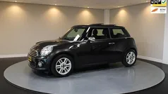 Bruin Gebruikt 2014 Mini ONE Hatchback | € 9.440 (Eerlijke prijs)