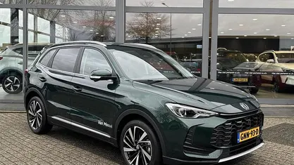 Gebruikt 2024 MG ZS Luxury Sedan | € 27.995 (Eerlijke prijs)