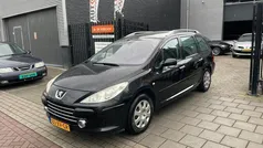 Zwart, metallic lak Gebruikt 2007 Peugeot 307 Premium Stationwagen | € 1.999 (Eerlijke prijs)