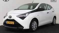Wit Gebruikt 2021 Toyota Aygo Hatchback | € 11.450 (Eerlijke prijs)