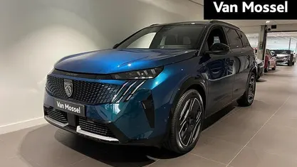 Gebruikt 2024 Peugeot e-5008 Avantage SUV | € 41.940 (Eerlijke prijs)