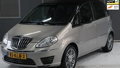 Occasion Lancia Musa 95 PK (69 kW) 2009 Beige MPV