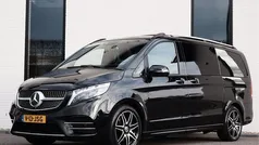 Zwart (metallic) Gebruikt 2023 Mercedes V250 AMG MPV | € 61.950 (Eerlijke prijs)