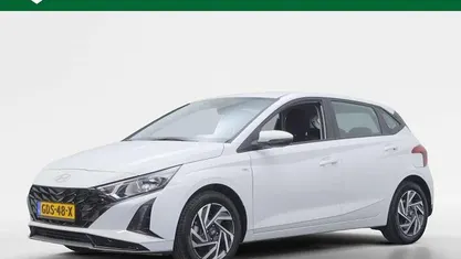 Wit Gebruikt 2024 Hyundai i20 Hatchback | € 20.450 (Eerlijke prijs)