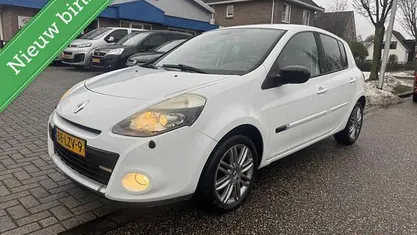 Occasion 2010 Renault Clio II Hatchback | € 3.250 (Eerlijke prijs)