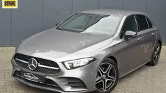 Grijs Gebruikt 2022 Mercedes A180 AMG line Hatchback | € 26.950 (Eerlijke prijs)