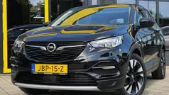 Zwart Gebruikt 2019 Opel Grandland X Innovation SUV | € 21.950 (Eerlijke prijs)