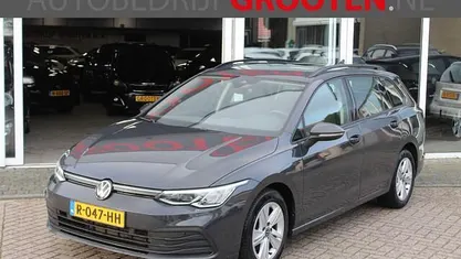 Occasion 2022 VW Golf VIII Life Stationwagen | € 13.888 (Eerlijke prijs)