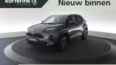 Grijs Gebruikt 2022 Toyota Yaris Cross SUV | € 27.250 (Eerlijke prijs)