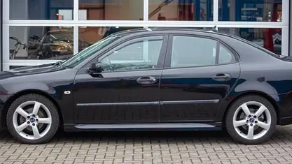 Occasion Saab 9-3 Vector 150 PK (110 kW) 2004 Zwart Sedan