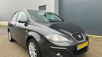 Occasion Seat Altea XL Ecomotive 105 PK (77 kW) 2011 Grijs MPV