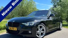 Zwart Gebruikt 2018 BMW 318 Executive Stationwagen | € 14.888 (Eerlijke prijs)
