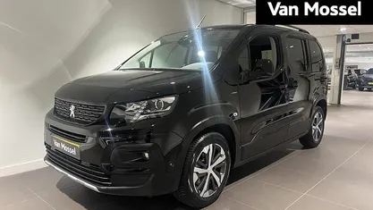 Zwart Gebruikt 2020 Peugeot Rifter GT-line MPV | € 25.940 (Eerlijke prijs)