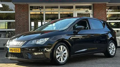 Occasion 2017 Seat Leon Business Hatchback | € 13.450 (Eerlijke prijs)