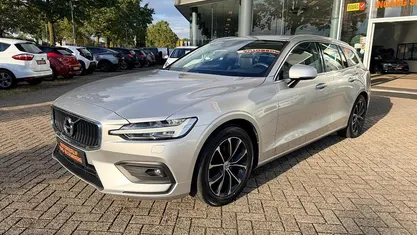 Gebruikt 2021 Volvo V60 Business Edition Stationwagen | € 27.940 (Eerlijke prijs)