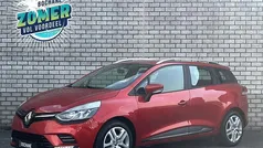 Rood Gebruikt 2017 Renault Clio GrandTour Zen Stationwagen | € 9.245 (Eerlijke prijs)