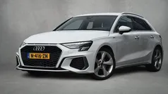 Wit Gebruikt 2021 Audi A3 Sportback S-Line Hatchback | € 25.450 (Super prijs)