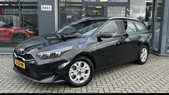 Zwart Gebruikt 2023 Kia Ceed Hatchback | € 22.445 (Goede deal)