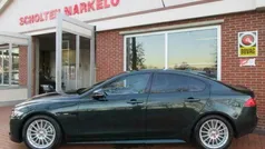 Groen Gebruikt 2017 Jaguar XE R-Sport Sedan | € 29.500