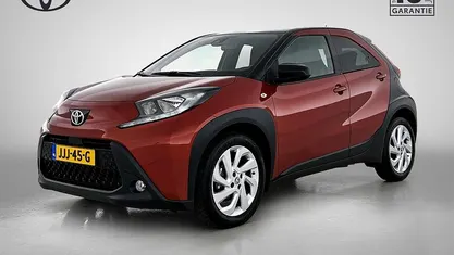 Gebruikt 2022 Toyota Aygo X Pulse SUV | € 17.745 (Eerlijke prijs)